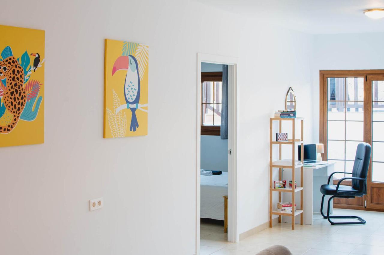 Villa Vista Reina - Luxury 6 Bedroom - Heated Pool- Views - Pool Table - Vista Lobos - Playa Blanca 외부 사진